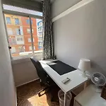 Piso Cerca De La Playa - Act. Mauri 1b